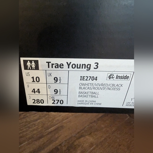 Adidas Tray Young 3 Basketball Shoes Mens Size 10/ W 11.5, Red Black, White NIB - Picture 3 of 12